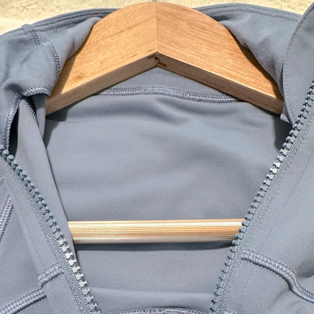 Lululemon Define Cropped Jacket Washed Denim - image 3